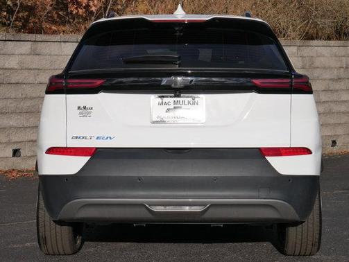 Summit White 2023 Chevrolet Bolt EUV FWD Premier