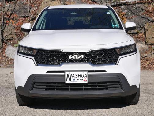 2023 Kia Sorento LX