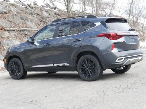 2023 Kia Seltos Nightfall Edition