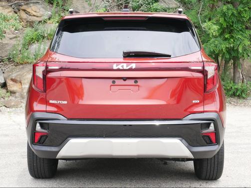 Mars Orange 2024 Kia Seltos S