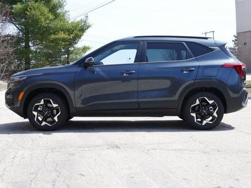 Gravity Gray 2025 Kia Seltos S