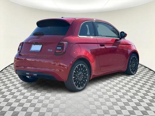 2024 FIAT 500e INSPI(RED) FWD