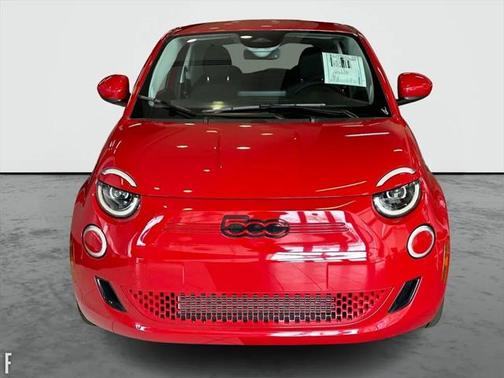2024 FIAT 500e INSPI(RED) FWD