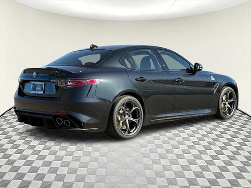 2024 Alfa Romeo Giulia Quadrifoglio