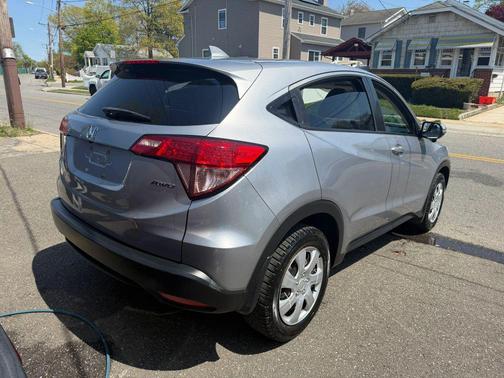 Modern Steel Metallic 2017 Honda HR-V EX