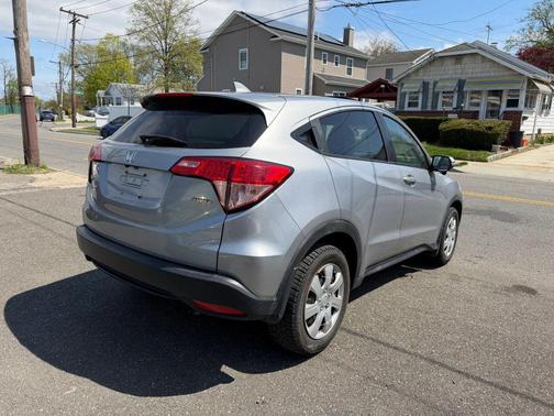 Modern Steel Metallic 2017 Honda HR-V EX