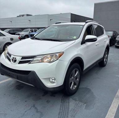 Super White 2015 Toyota RAV4 XLE