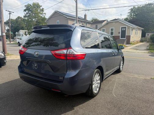 Blue 2015 Toyota Sienna XLE