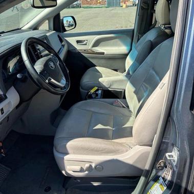 Blue 2015 Toyota Sienna XLE