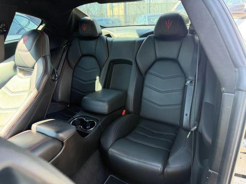 2016 Maserati GranTurismo MC