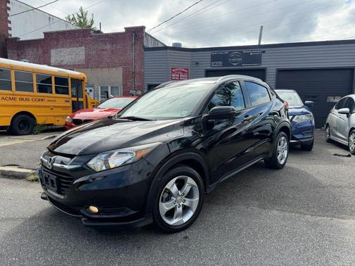 Crystal Black Pearl 2016 Honda HR-V EX-L w/Navigation