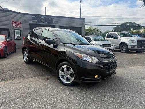 Crystal Black Pearl 2016 Honda HR-V EX-L w/Navigation