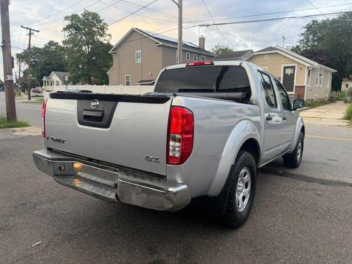 Brilliant Silver 2016 Nissan Frontier S
