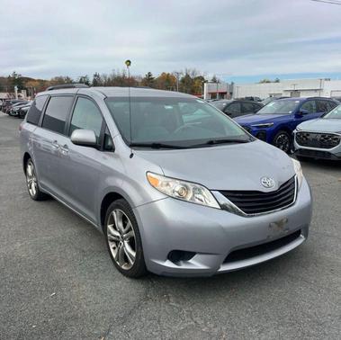 Predawn Gray Mica 2011 Toyota Sienna LE