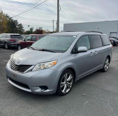 Predawn Gray Mica 2011 Toyota Sienna LE