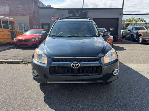 Gray 2009 Toyota RAV4 Limited