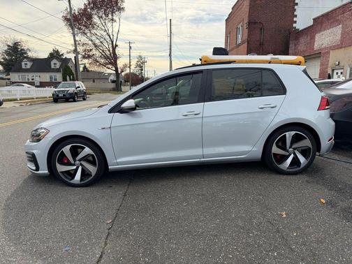 2018 Volkswagen Golf GTI 2.0T S 4-Door