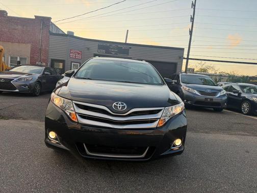 Attitude Black 2014 Toyota Venza LE