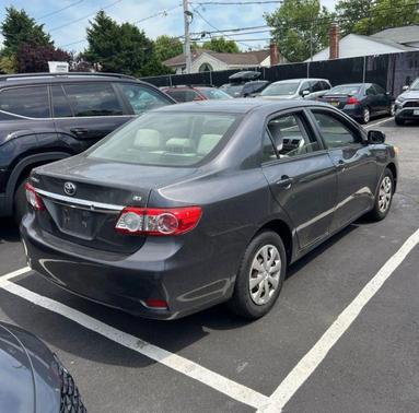 Magnetic Gray Metallic 2011 Toyota Corolla LE