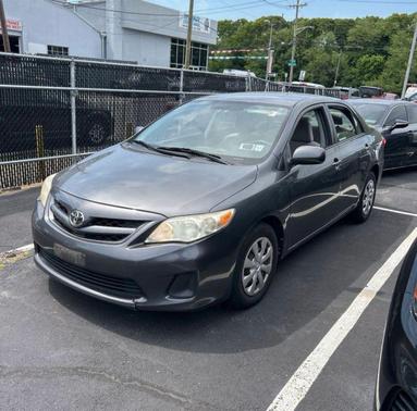 Magnetic Gray Metallic 2011 Toyota Corolla LE