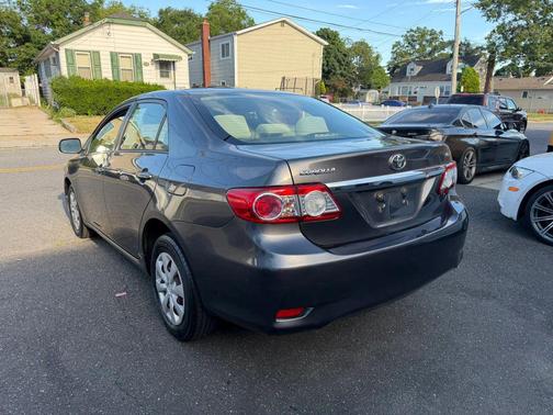 Magnetic Gray Metallic 2011 Toyota Corolla LE