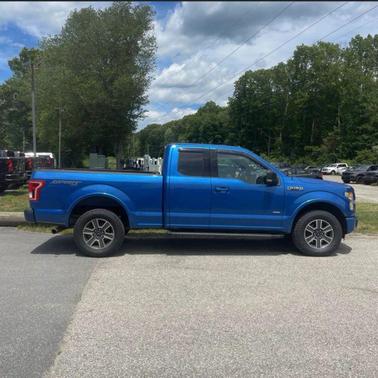 Blue 2016 Ford F-150 XLT