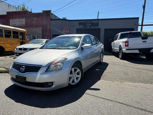 Radiant Silver Metallic 2009 Nissan Altima 2.5 SL