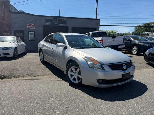 Radiant Silver Metallic 2009 Nissan Altima 2.5 SL