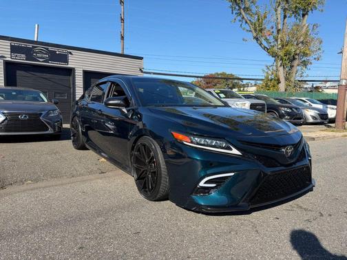 Blue 2018 Toyota Camry LE