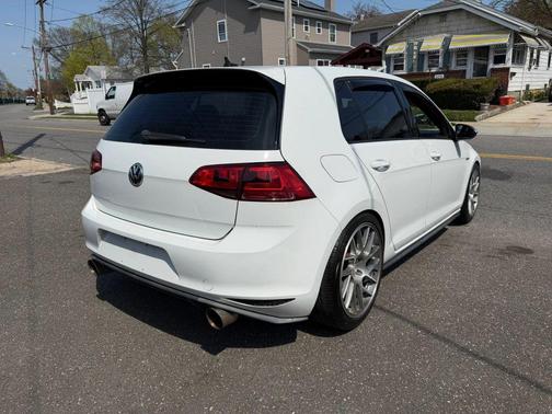 2015 Volkswagen Golf GTI 2.0T S 4-Door