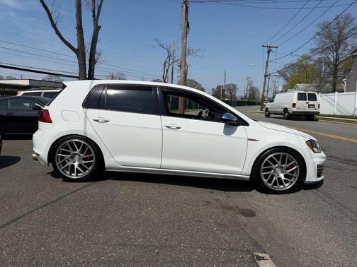 2015 Volkswagen Golf GTI 2.0T S 4-Door