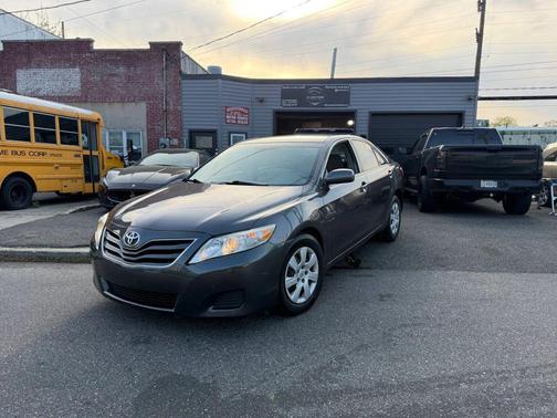Magnetic Gray Metallic 2011 Toyota Camry LE