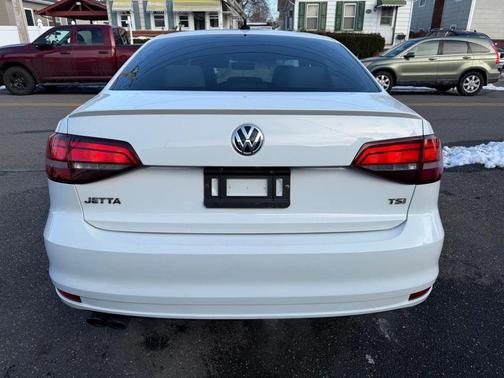 2016 Volkswagen Jetta 1.8T Sport