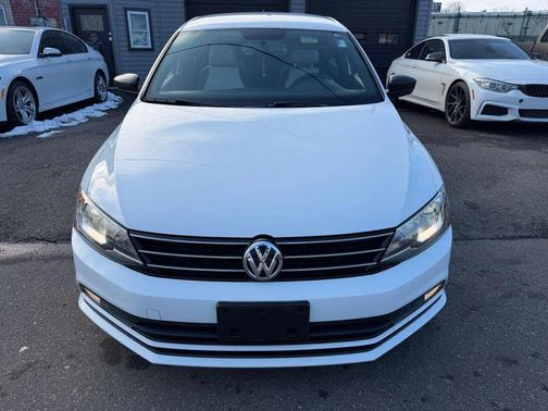 2016 Volkswagen Jetta 1.8T Sport