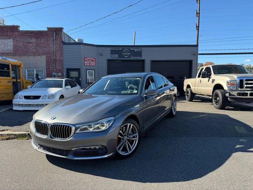 2017 BMW ALPINA B7 750i xDrive Sedan 4D