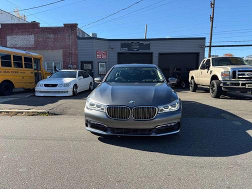 2017 BMW ALPINA B7 750i xDrive Sedan 4D