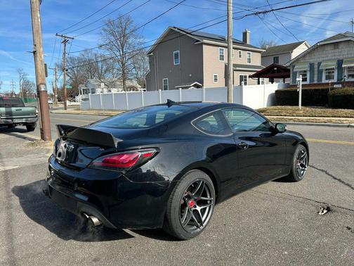 2015 Hyundai Genesis Coupe 3.8 Base