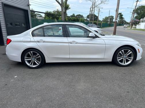 2017 BMW 330 330i Sedan 4D