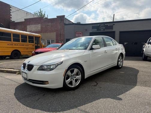Alpine White 2008 BMW 535 535xi Sedan 4D