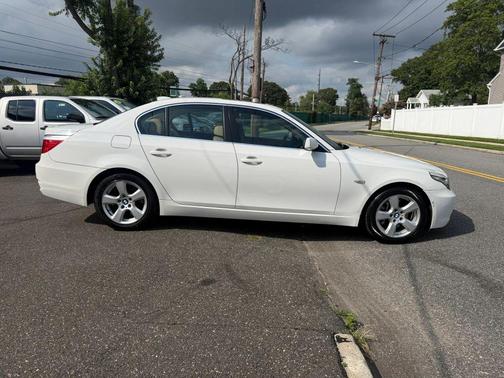 Alpine White 2008 BMW 535 535xi Sedan 4D