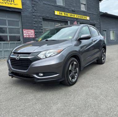 Modern Steel Metallic 2018 Honda HR-V EX
