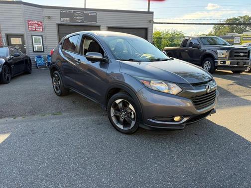 Modern Steel Metallic 2018 Honda HR-V EX