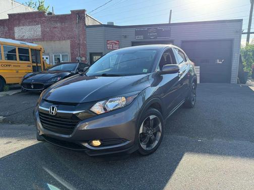 Modern Steel Metallic 2018 Honda HR-V EX