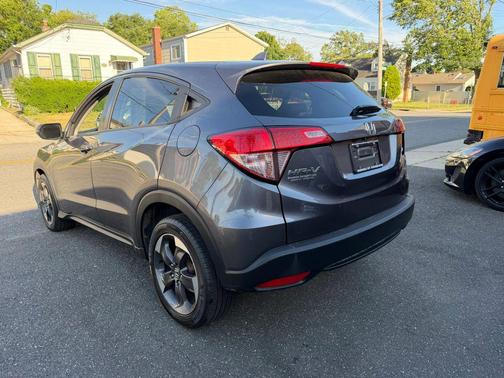 Modern Steel Metallic 2018 Honda HR-V EX