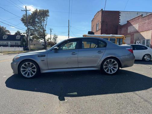 2006 BMW M5 Base