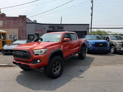 Inferno 2016 Toyota Tacoma TRD Off Road