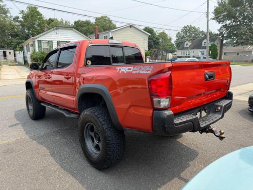 Inferno 2016 Toyota Tacoma TRD Off Road