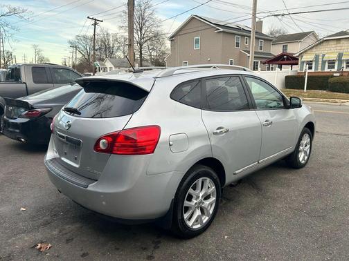 2011 Nissan Rogue SV