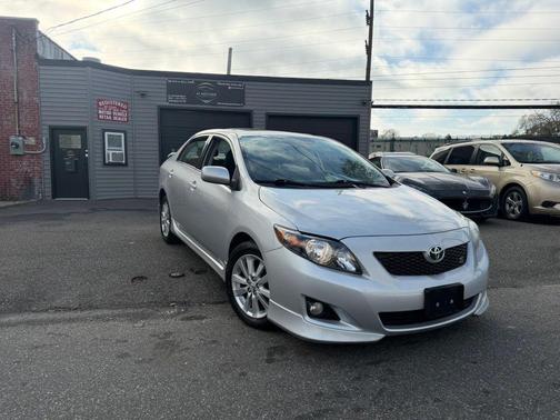 Classic Silver Metallic 2009 Toyota Corolla S