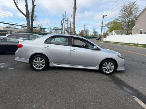 Classic Silver Metallic 2009 Toyota Corolla S